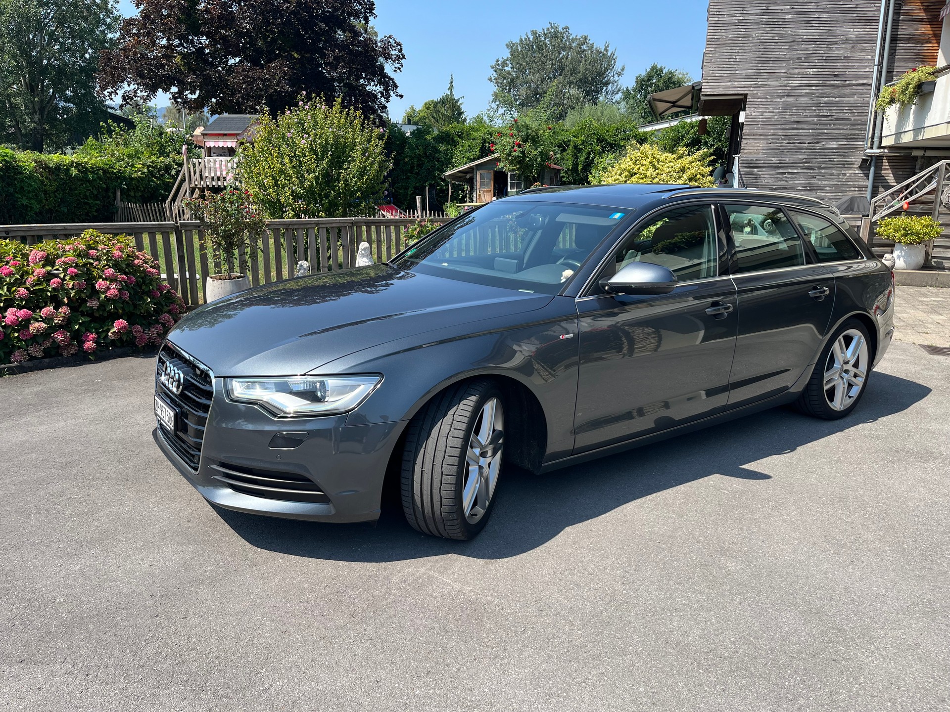 AUDI 3.0 V6 TDI 204 quattro S-Tr.-image-0