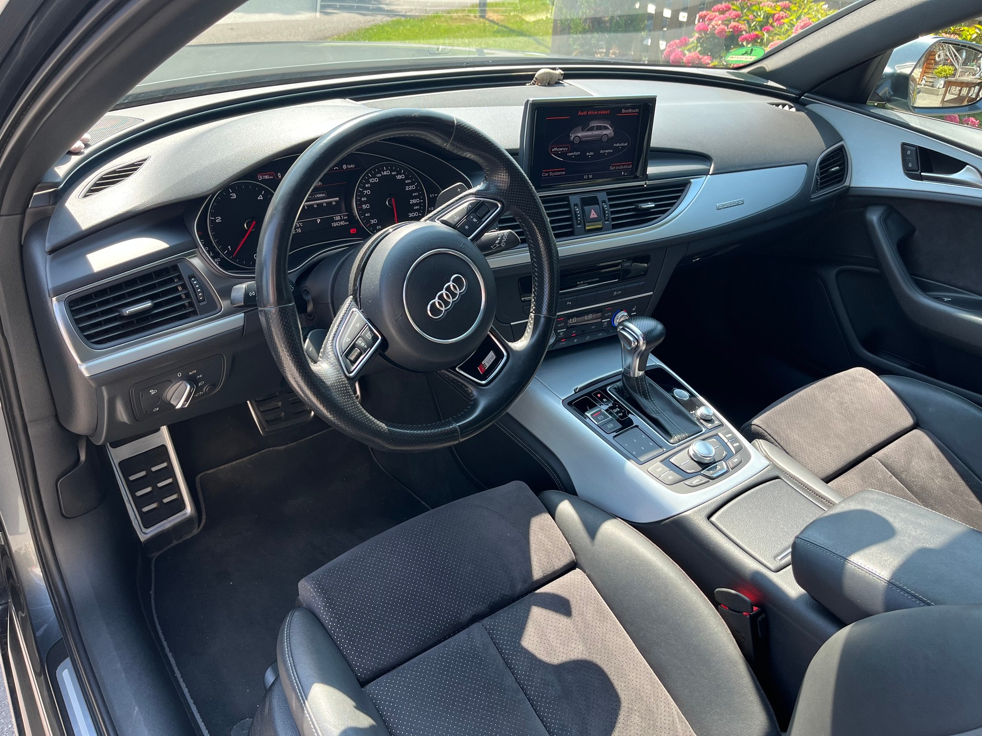 AUDI 3.0 V6 TDI 204 quattro S-Tr.-image-4