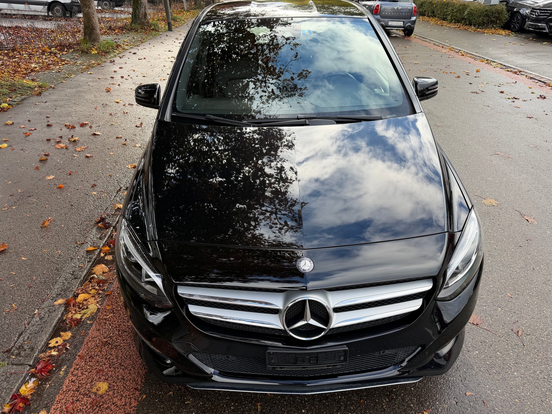 MERCEDES-BENZ B 220 CDI Style 4Matic 7G-DCT-showroom-element-1