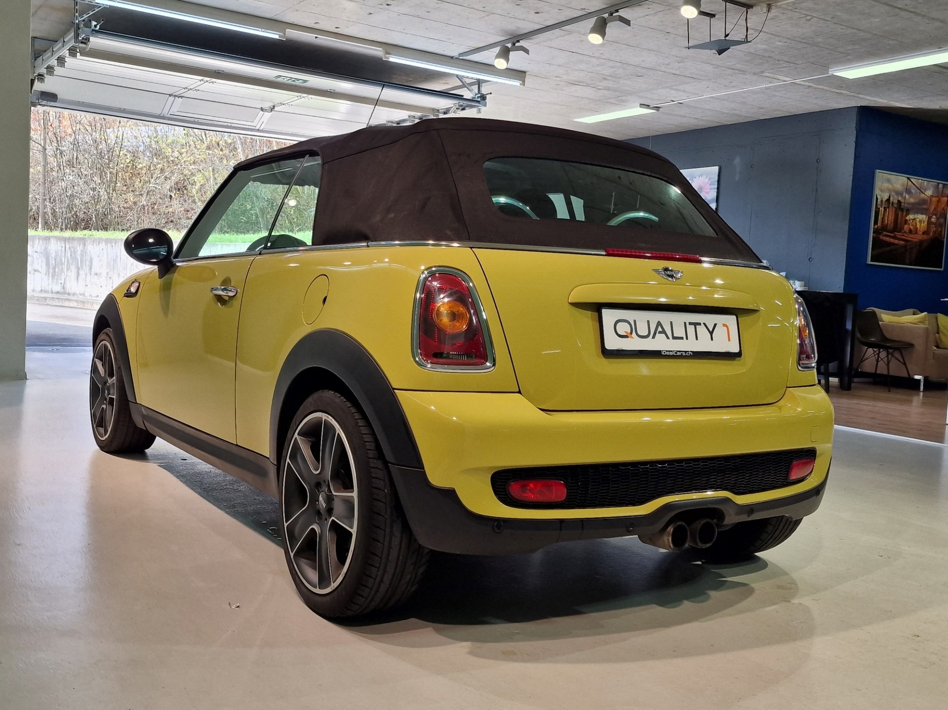 MINI Cooper S Cabriolet-image-5