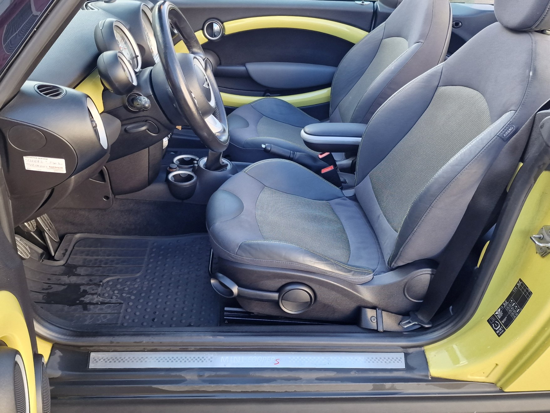 MINI Cooper S Cabriolet-image-7
