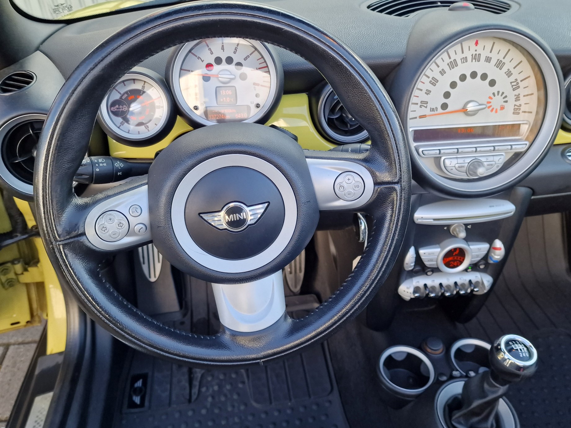 MINI Cooper S Cabriolet-image-8
