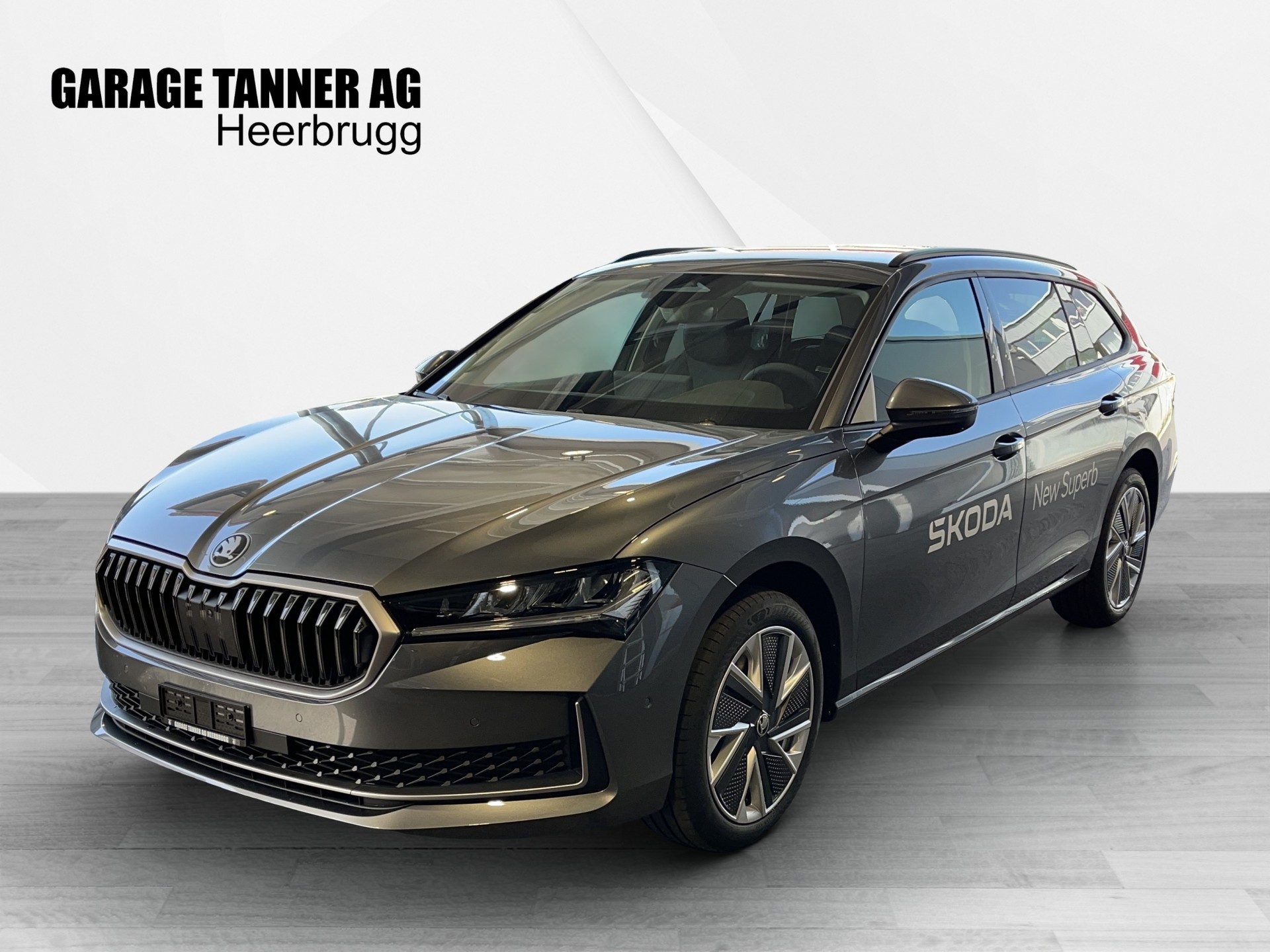 SKODA Superb Combi 2.0 TDi Selection 4x4 DSG-image-0