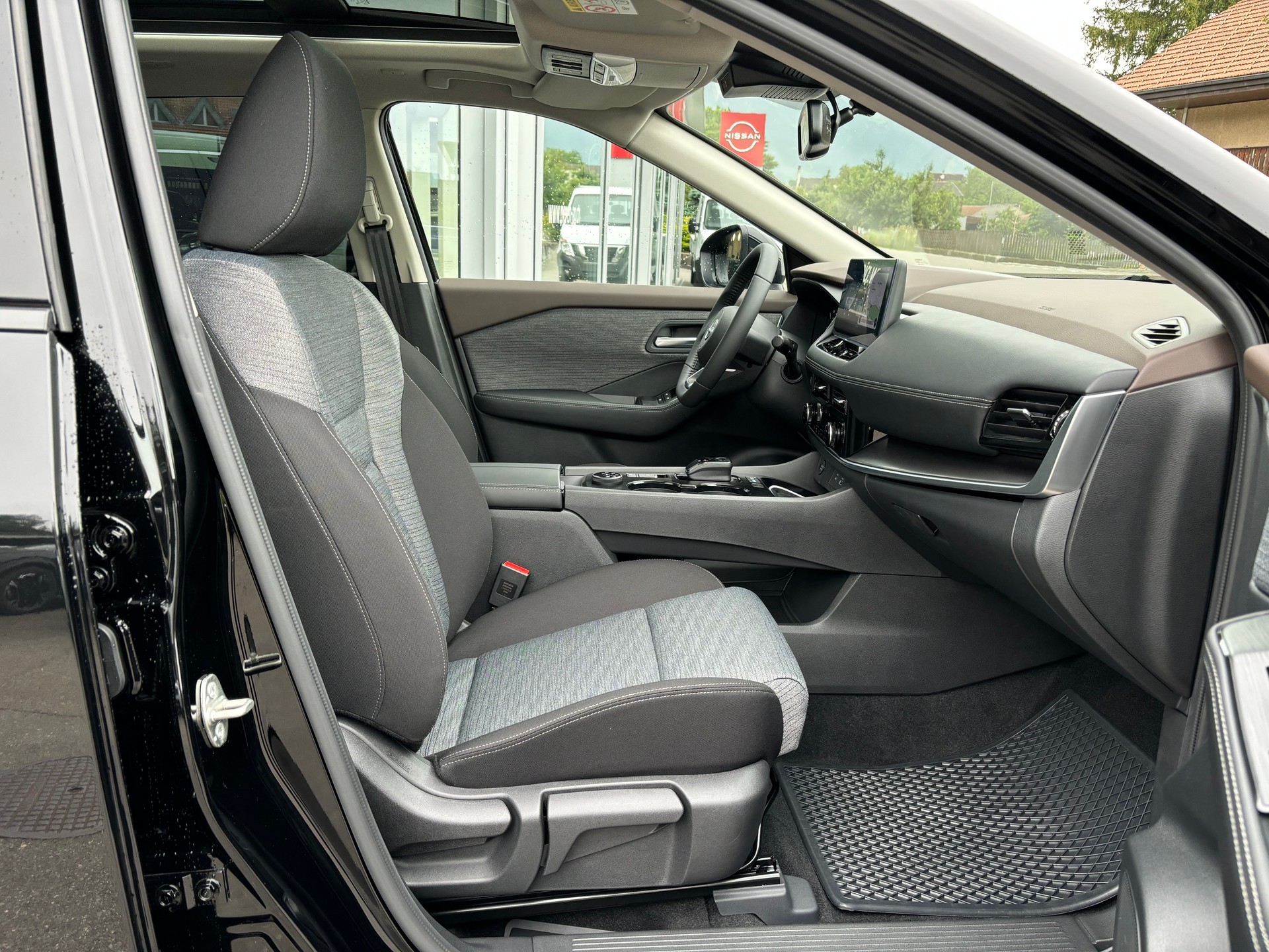 NISSAN X-Trail 1.5 e-Power N-Connecta Sunroof-image-7