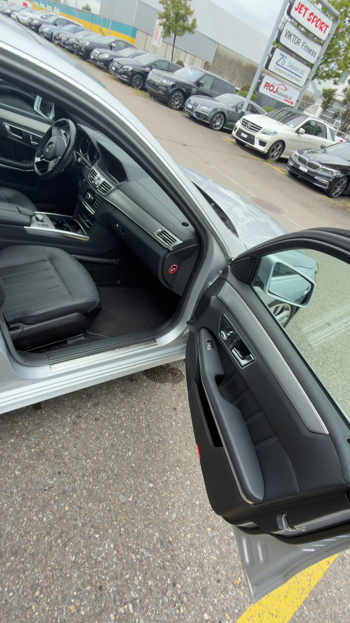 MERCEDES-BENZ E 500 4Matic 7G-Tronic-image-13