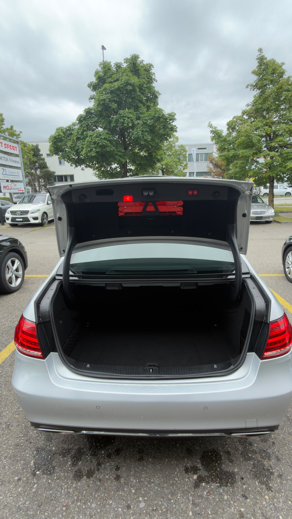 MERCEDES-BENZ E 500 4Matic 7G-Tronic-image-6