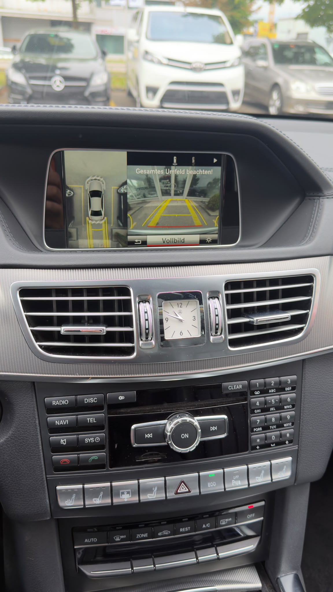 MERCEDES-BENZ E 500 4Matic 7G-Tronic-image-11