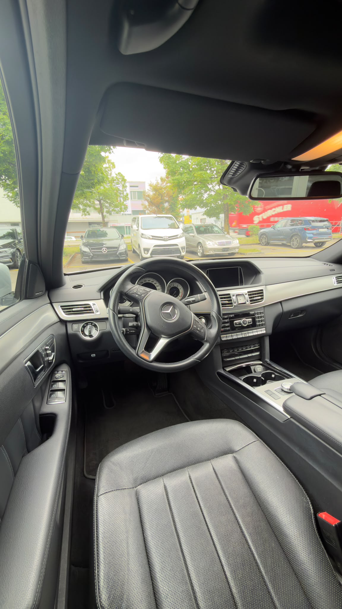 MERCEDES-BENZ E 500 4Matic 7G-Tronic-image-15