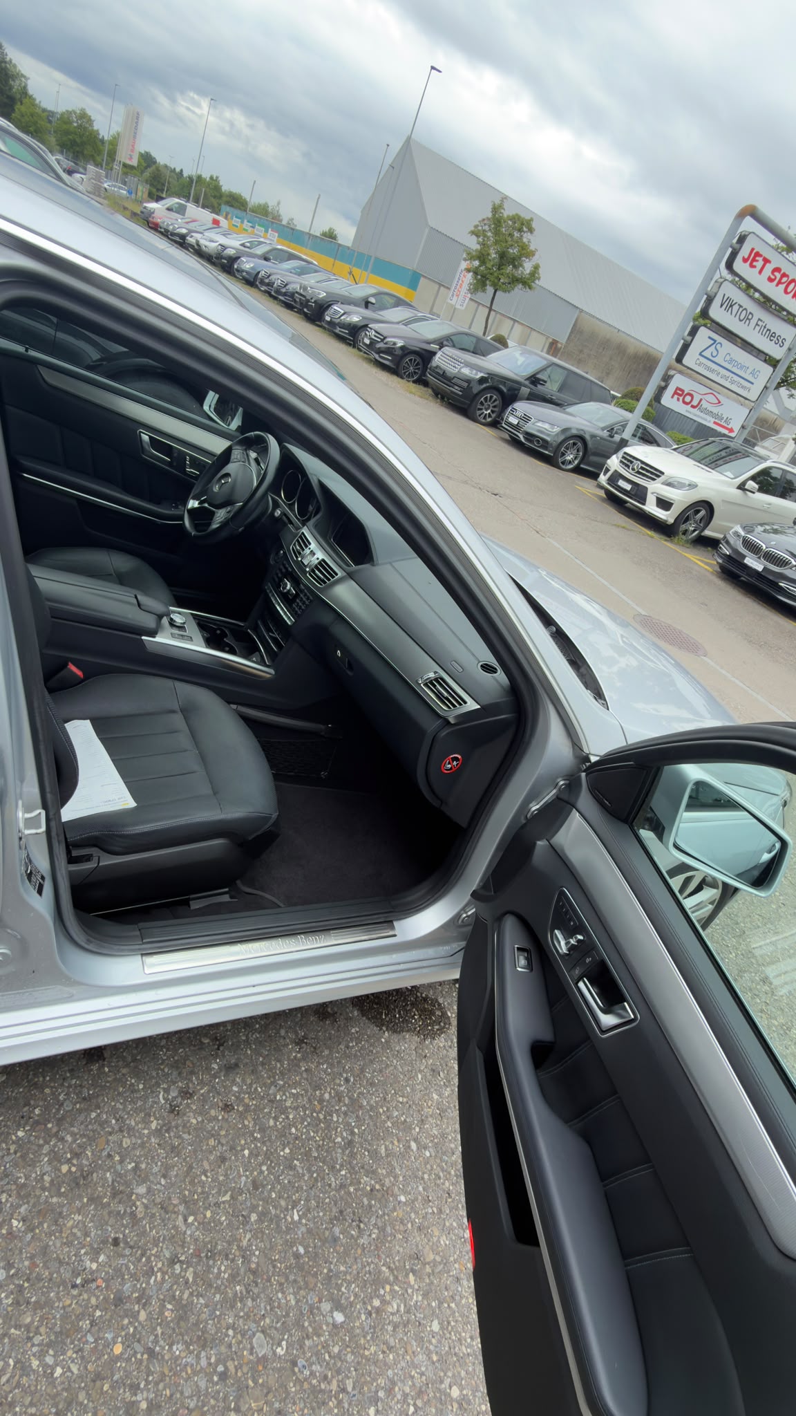 MERCEDES-BENZ E 500 4Matic 7G-Tronic-image-10