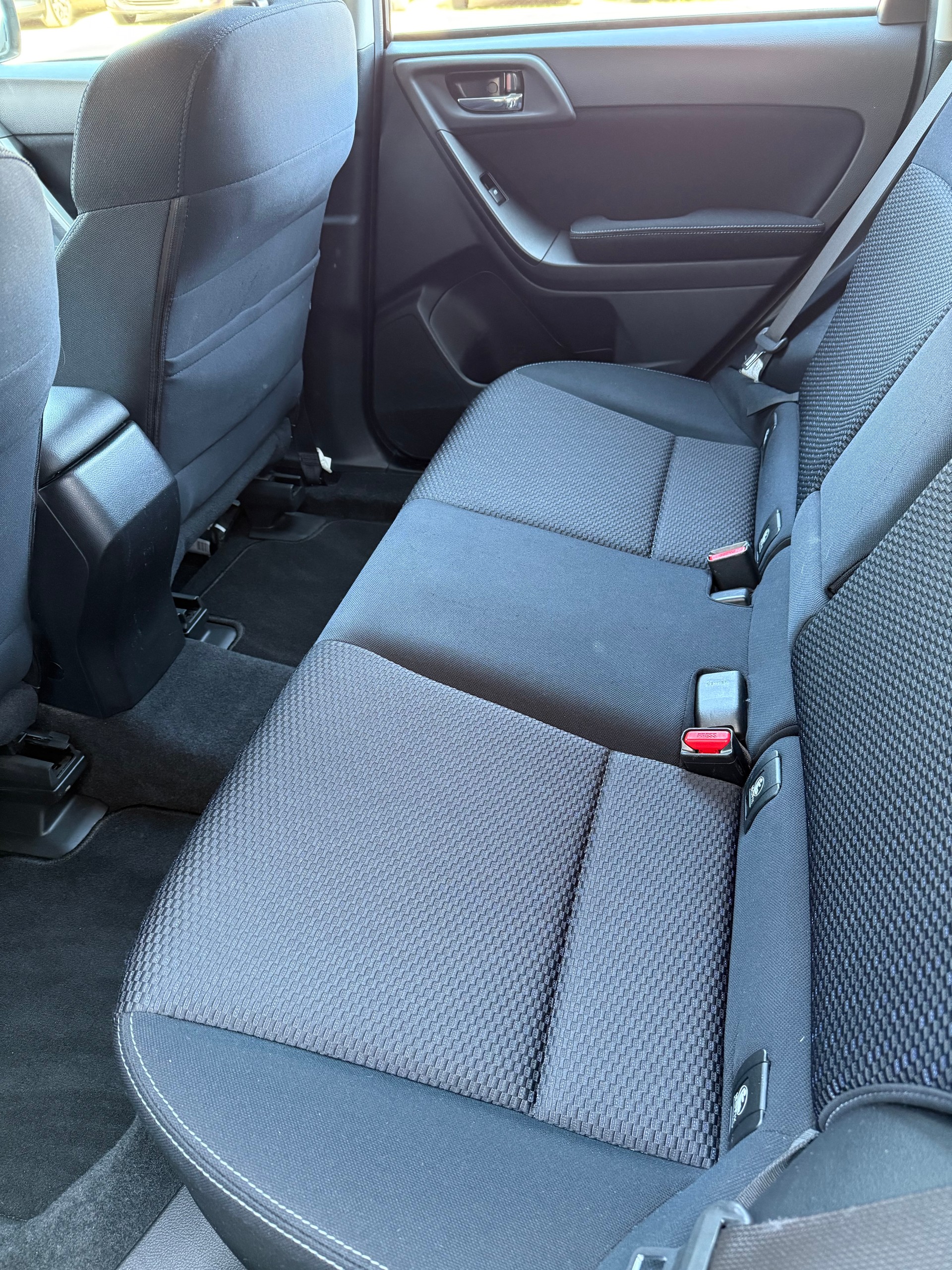 SUBARU Forester 2.0i Swiss Lineartronic-image-11