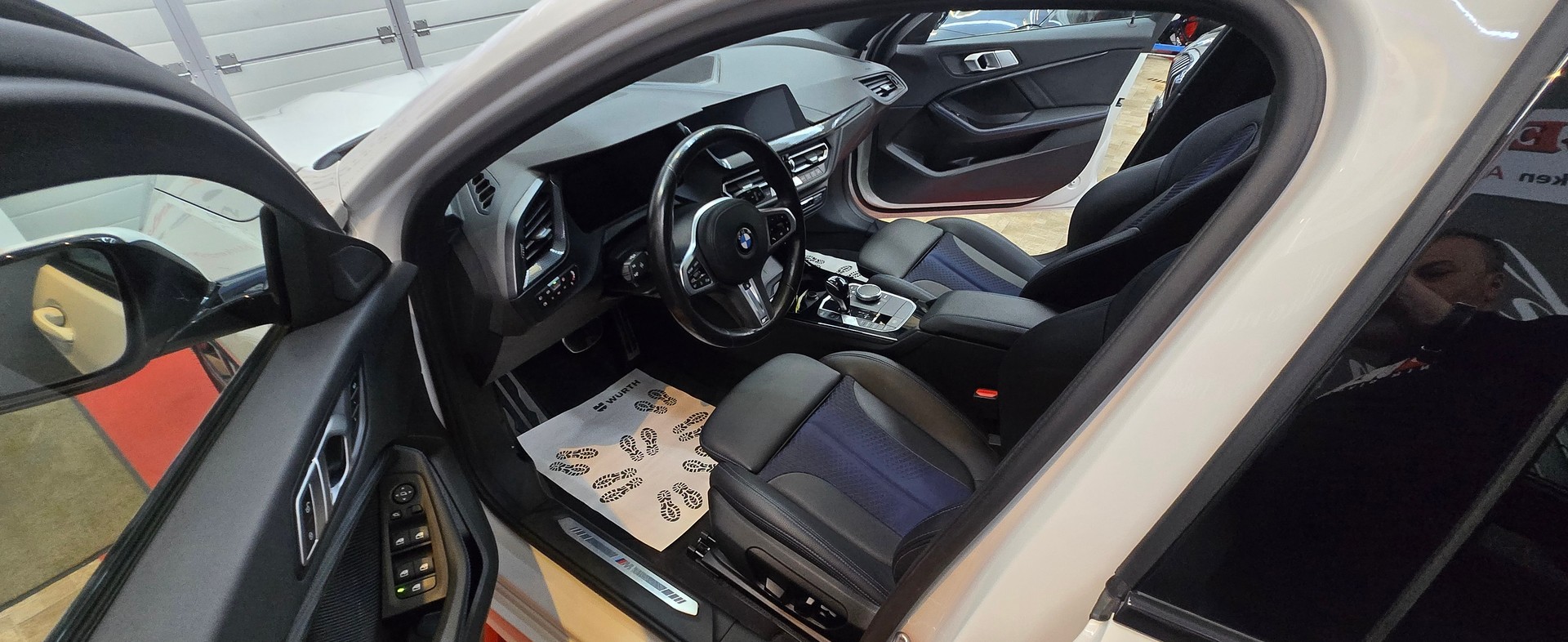 BMW 118i M Sport Steptronic-image-19