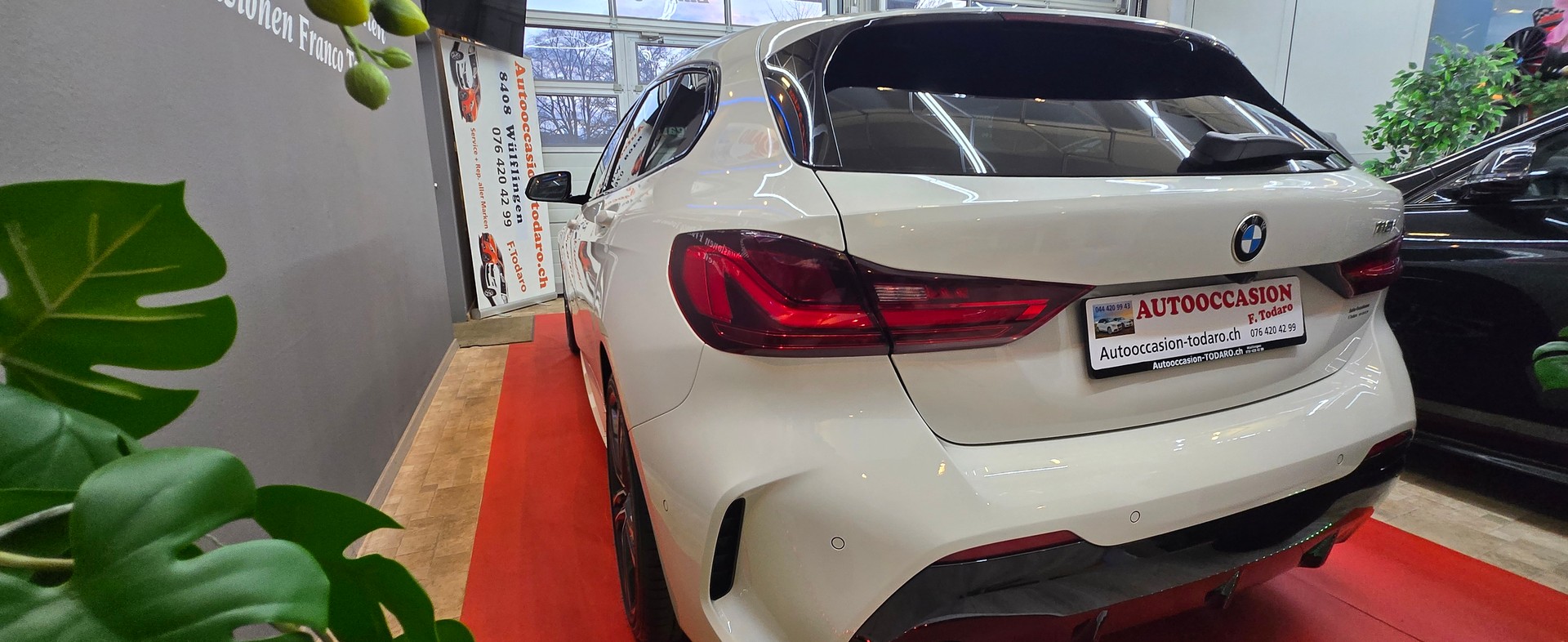 BMW 118i M Sport Steptronic-showroom-element-3