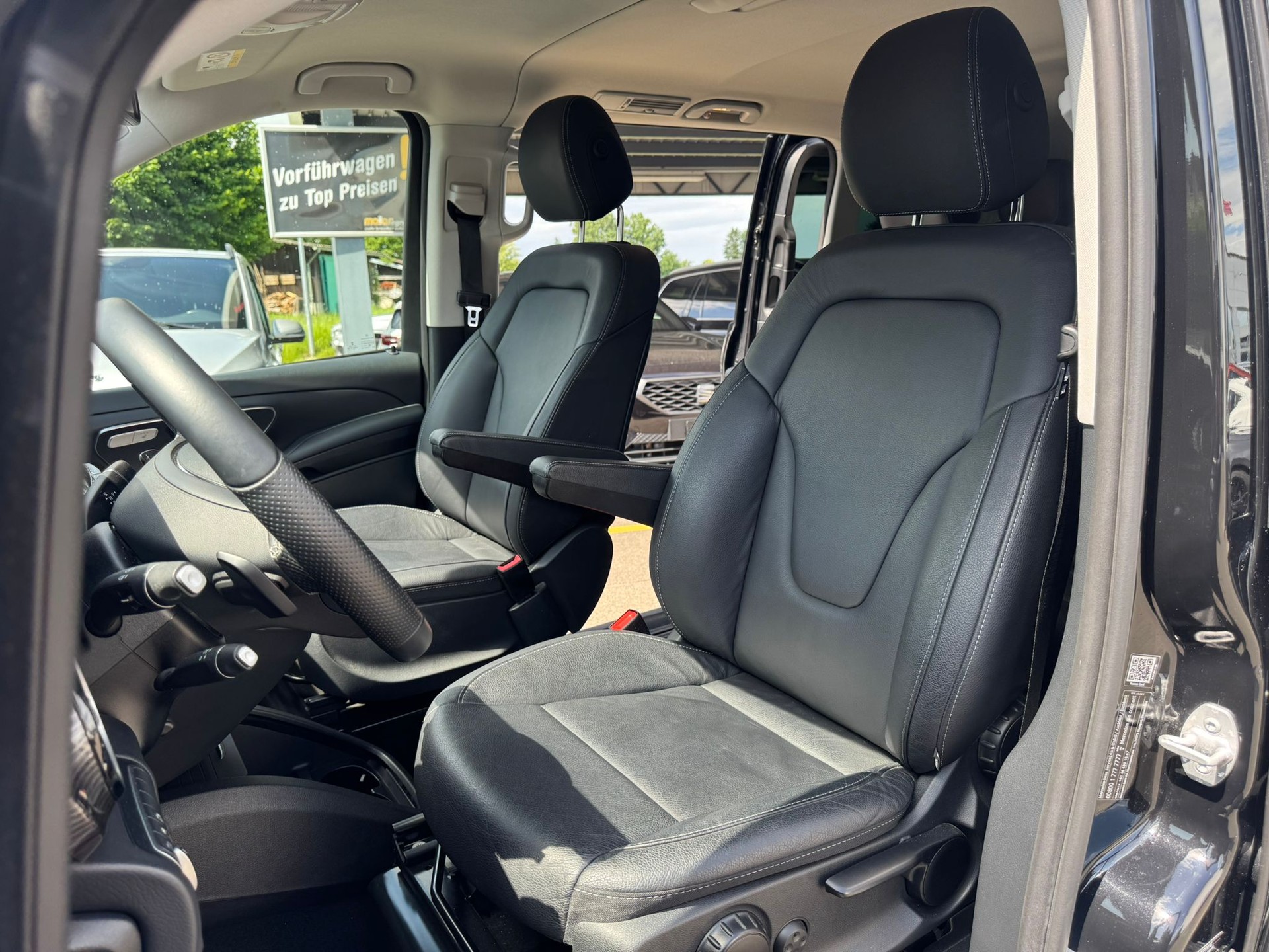 MERCEDES-BENZ V 250 d lang Avantgarde 4Matic G-Tronic-image-9