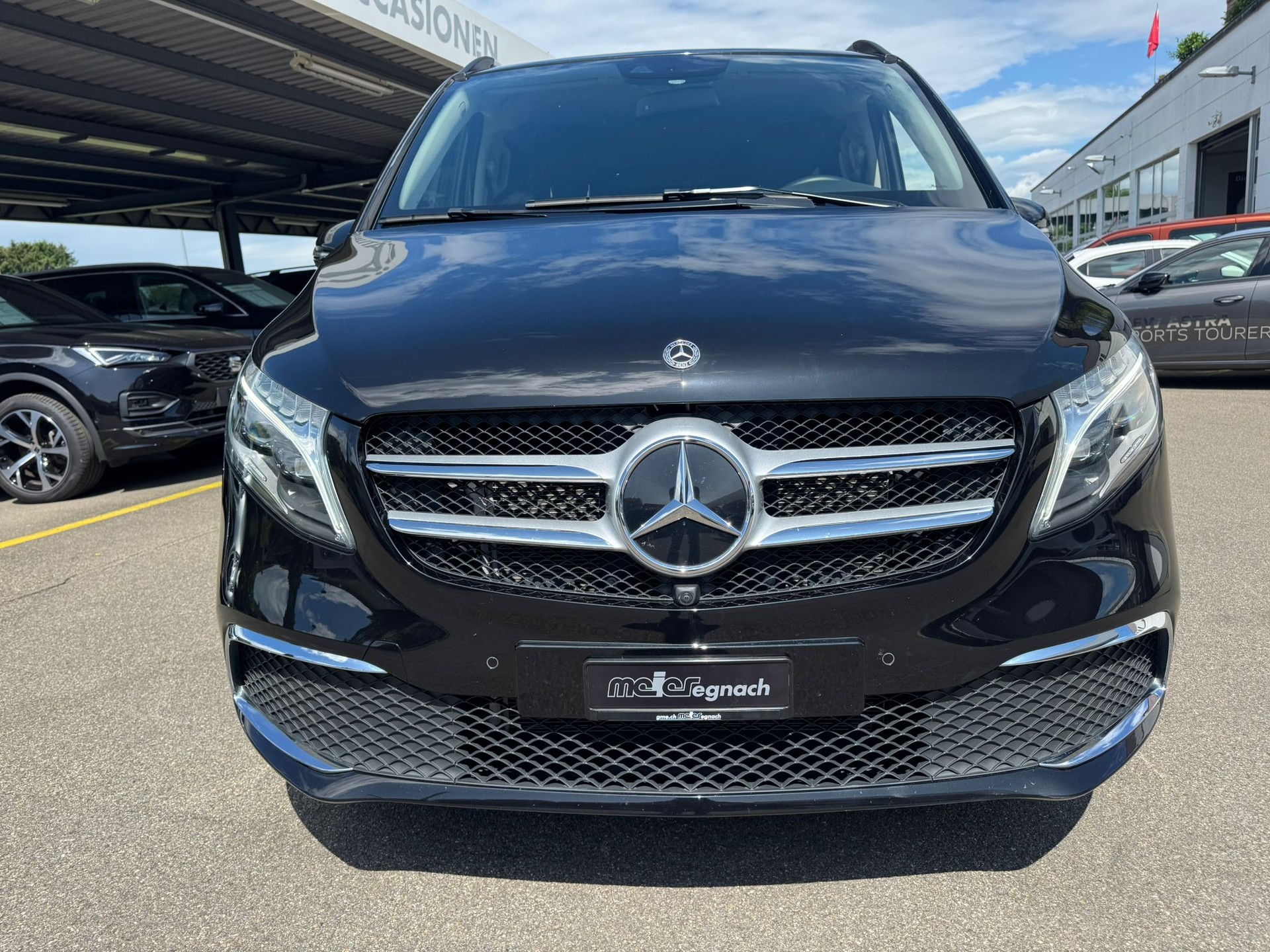 MERCEDES-BENZ V 250 d lang Avantgarde 4Matic G-Tronic-image-2