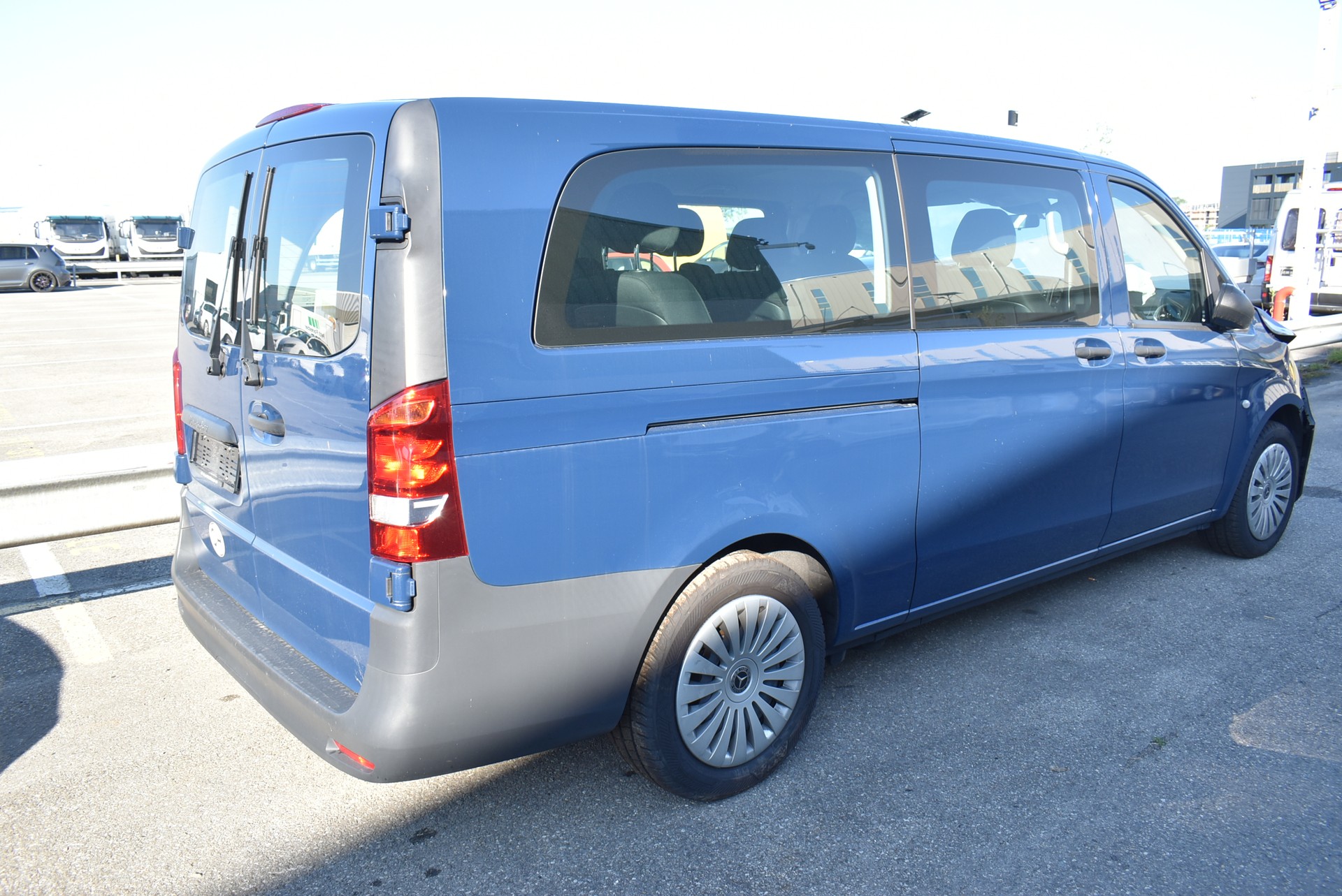 MERCEDES-BENZ Vito 114 CDI Lang Base Tourer FWD-image-4