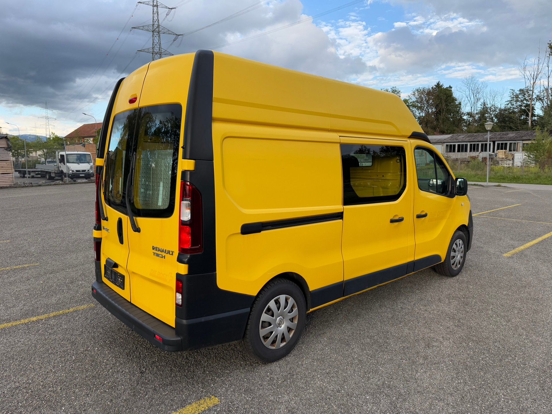 RENAULT Trafic 1.6 ENERGY TwinT. dCi145 2.9t Business L2H2-image-2