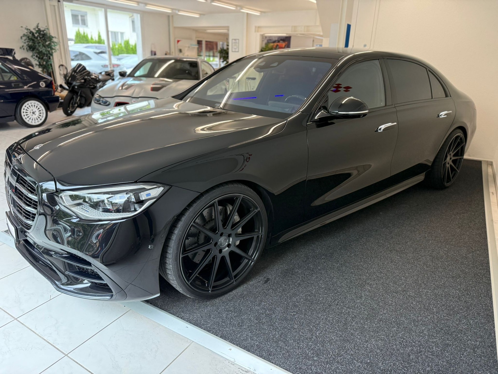 MERCEDES-BENZ S 580 L 4Matic AMG Line 9G-Tronic-image-6