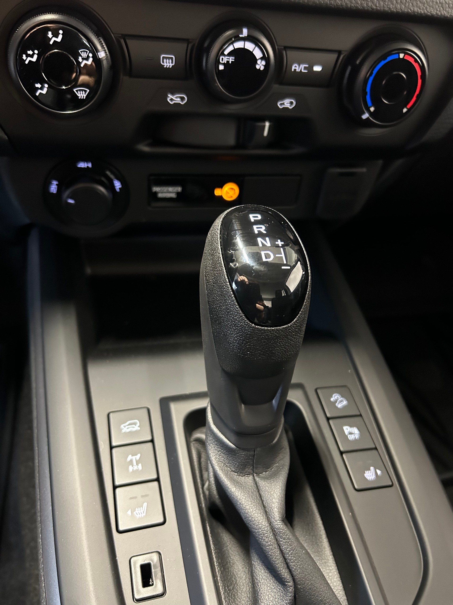 ISUZU D-MAX 1.9 CrewCab N60BB+ 4x4-image-5