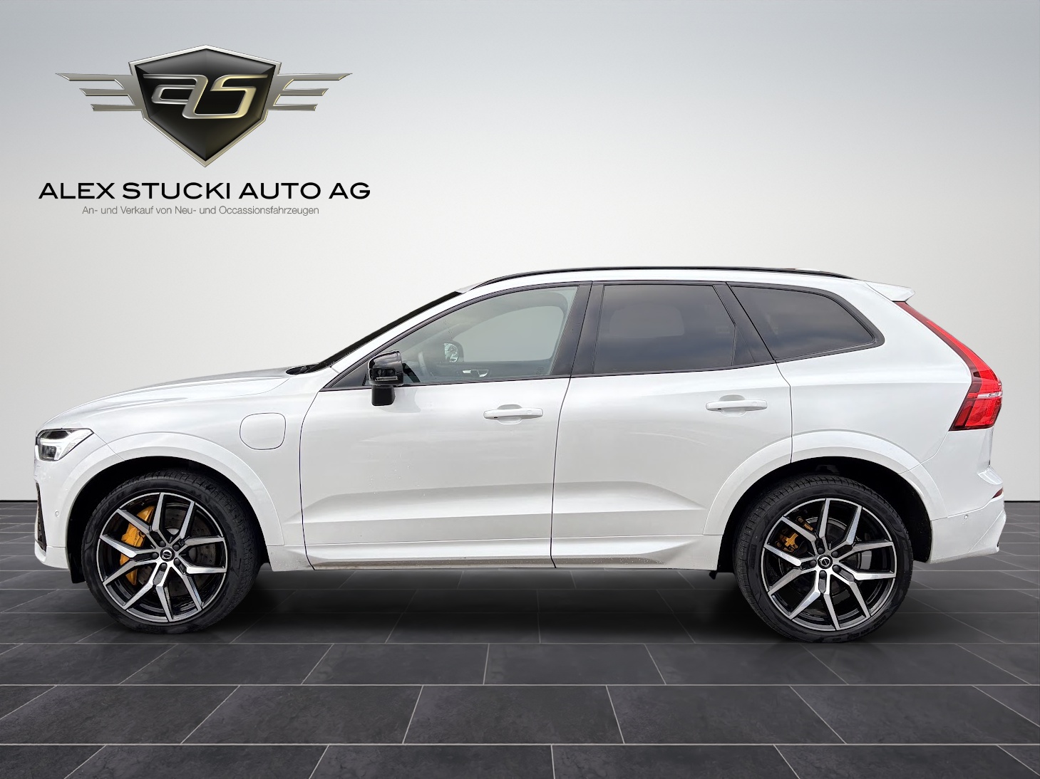 VOLVO XC60 T8 eAWD PluginHybrid Polestar Geartronic-showroom-element-3