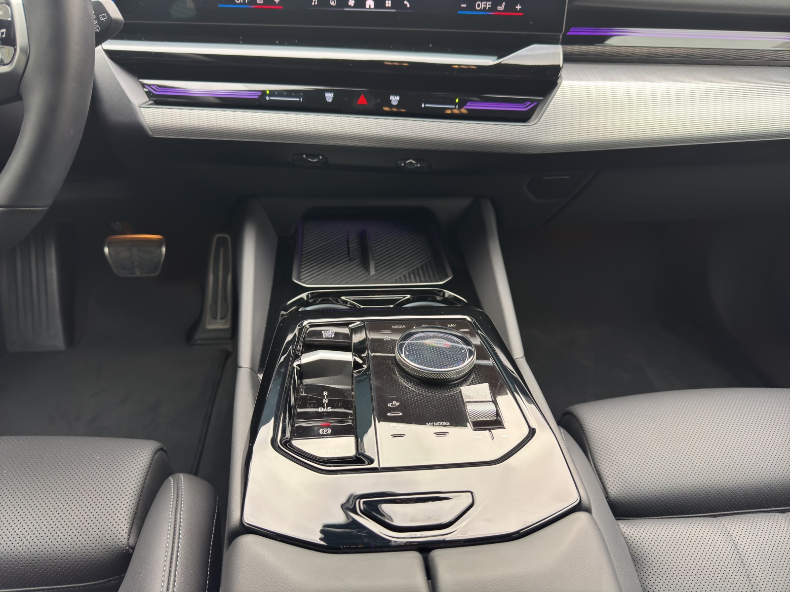 BMW 520d xDr 48V Tour M Sport-image-15