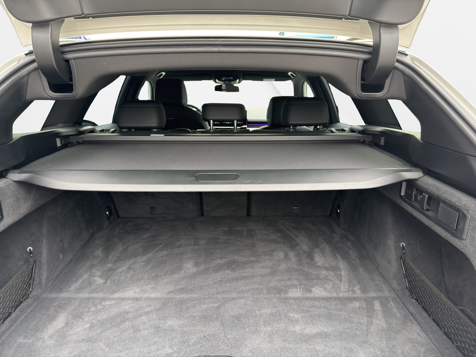 BMW 520d xDr 48V Tour M Sport-image-8