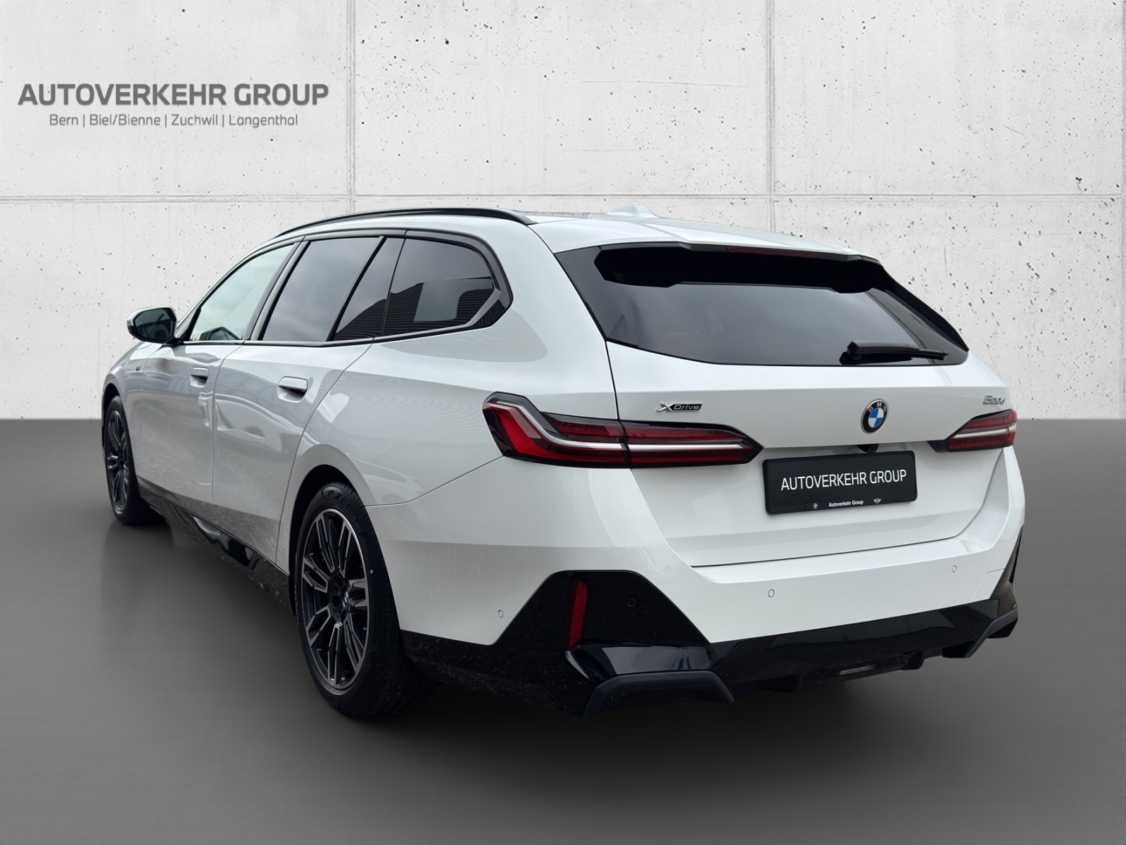 BMW 520d xDr 48V Tour M Sport-image-2