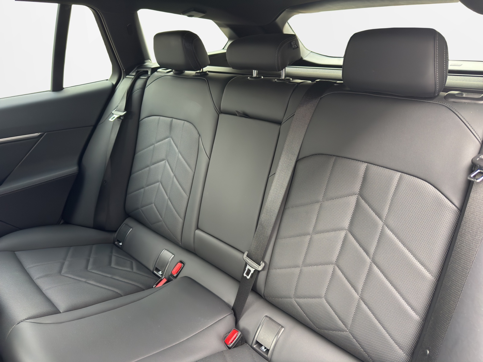 BMW 520d xDr 48V Tour M Sport-image-18