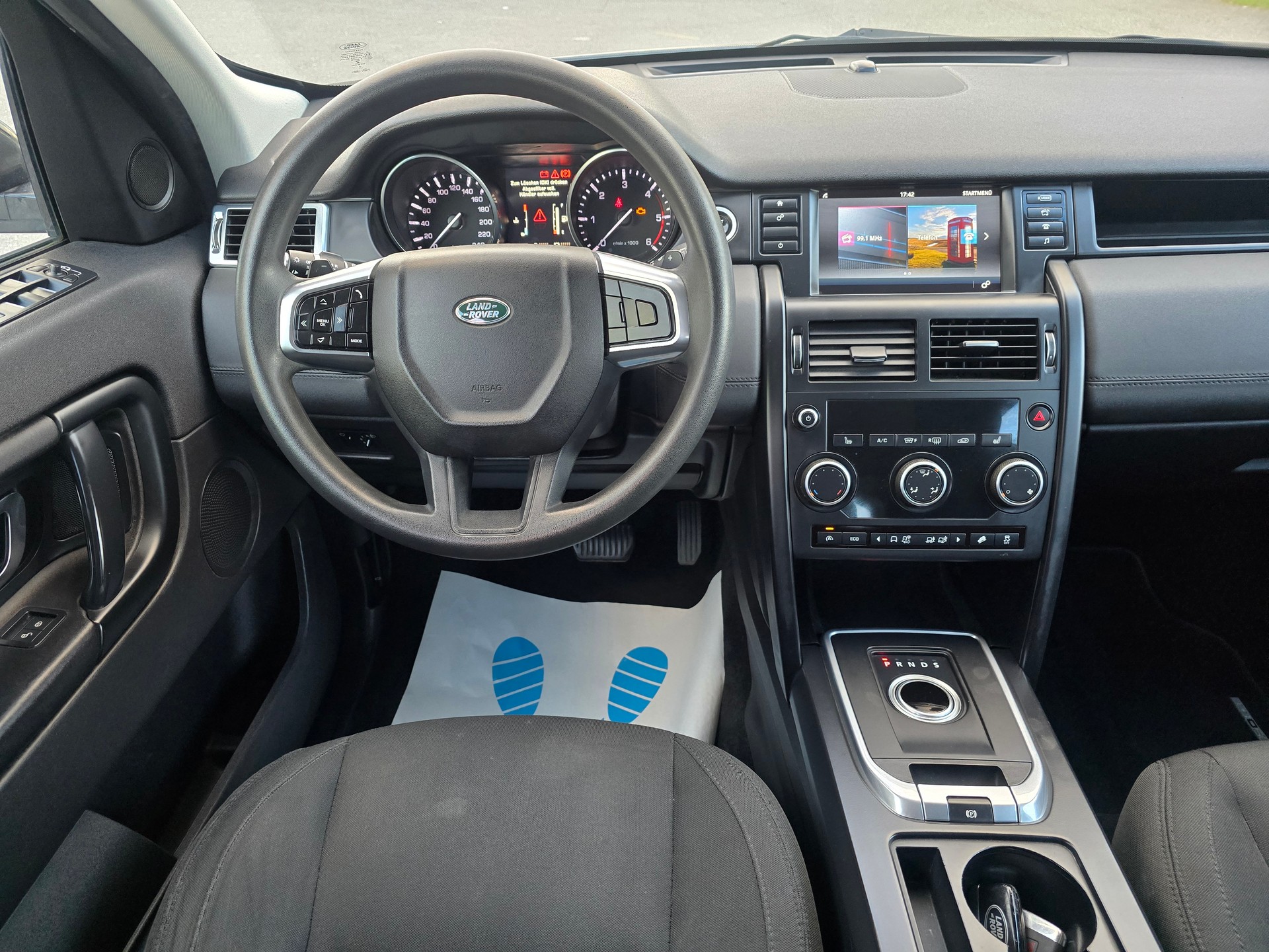 LAND ROVER Discovery Sport 2.0 TD4 SE AT9-image-17