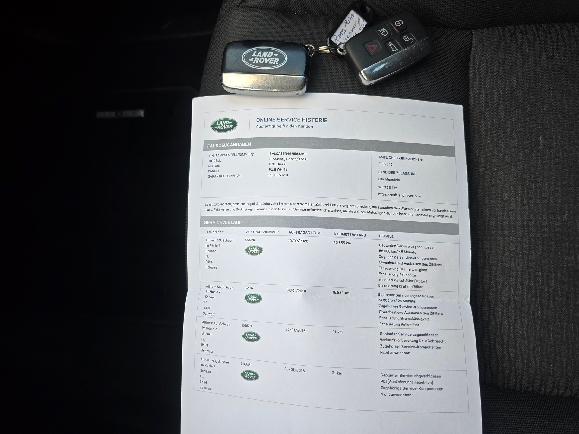 LAND ROVER Discovery Sport 2.0 TD4 SE AT9-image-26