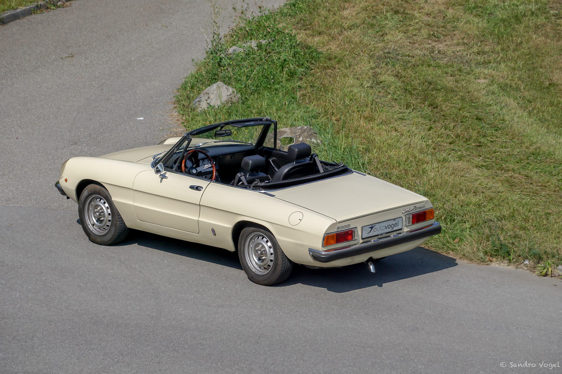 ALFA ROMEO 2000-image-8