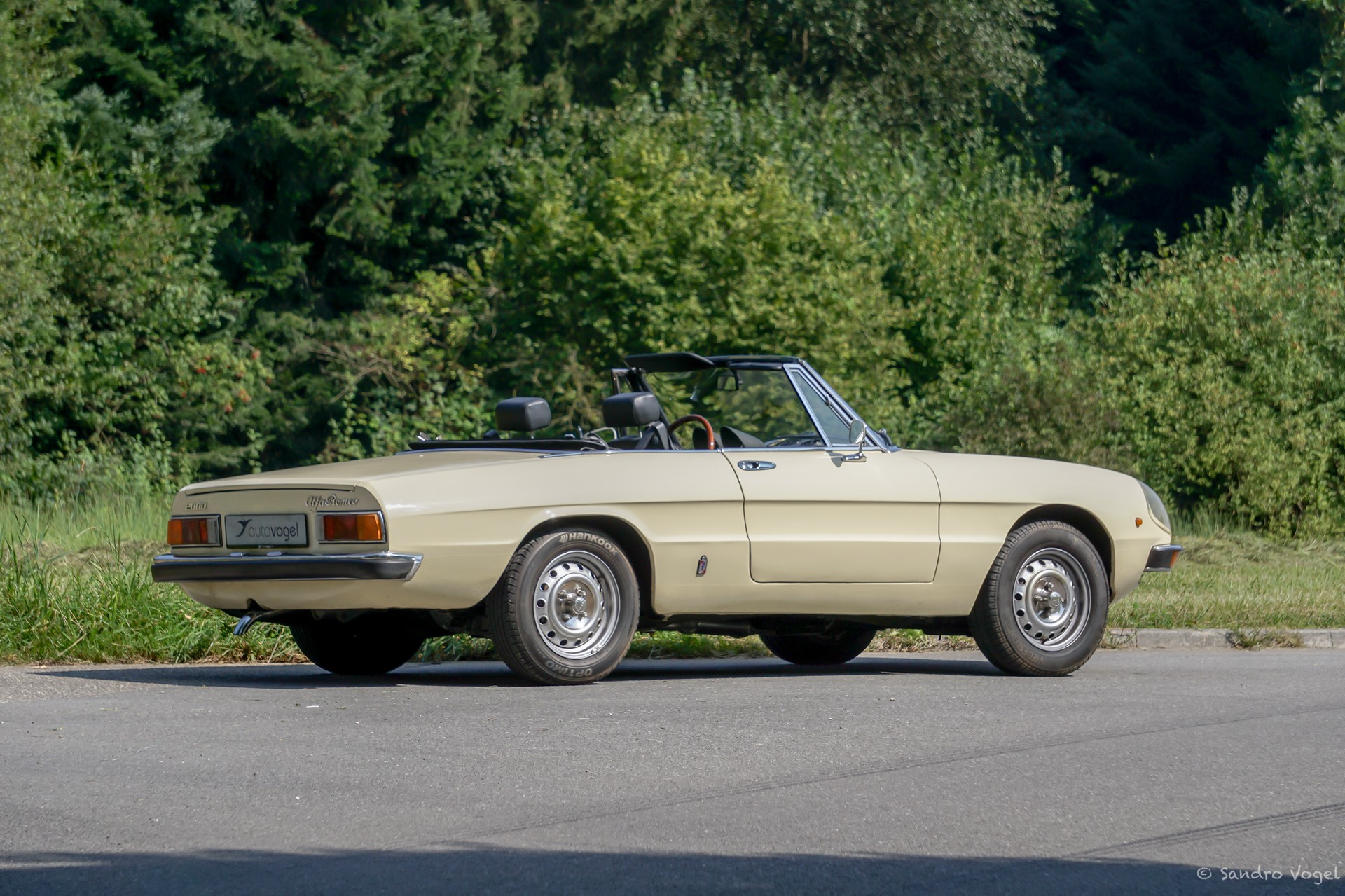 ALFA ROMEO 2000-image-1