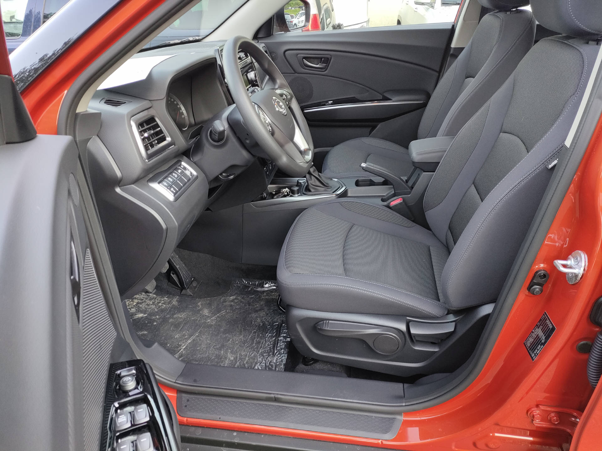 KGM-SsangYong Tivoli 1.5 T-Gdi Amber 4WD-image-6