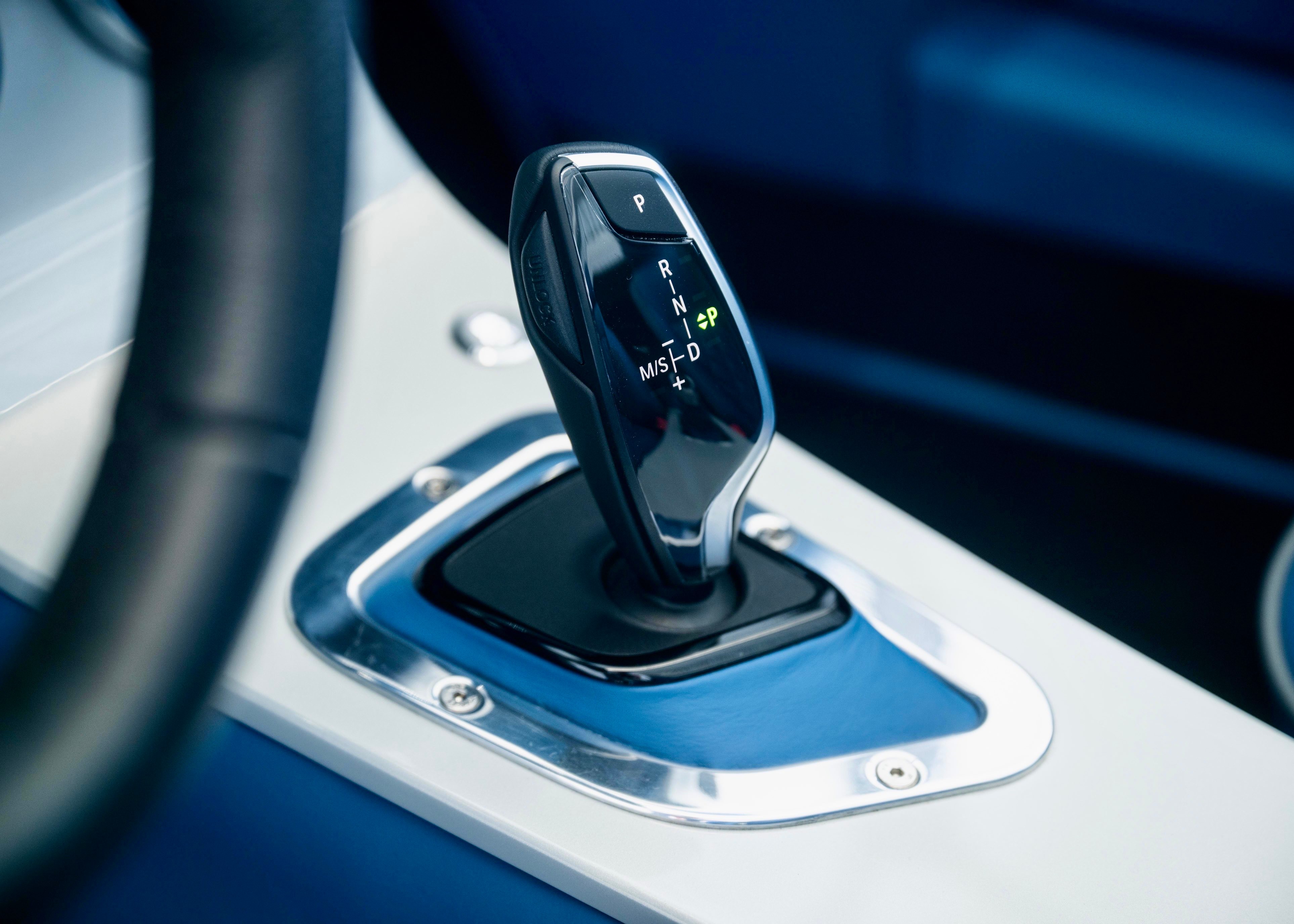 Image MORGAN PLUS-SIX Plus Six 3.0 Bespoke (Swiss Executive Car, as new, low mileage)