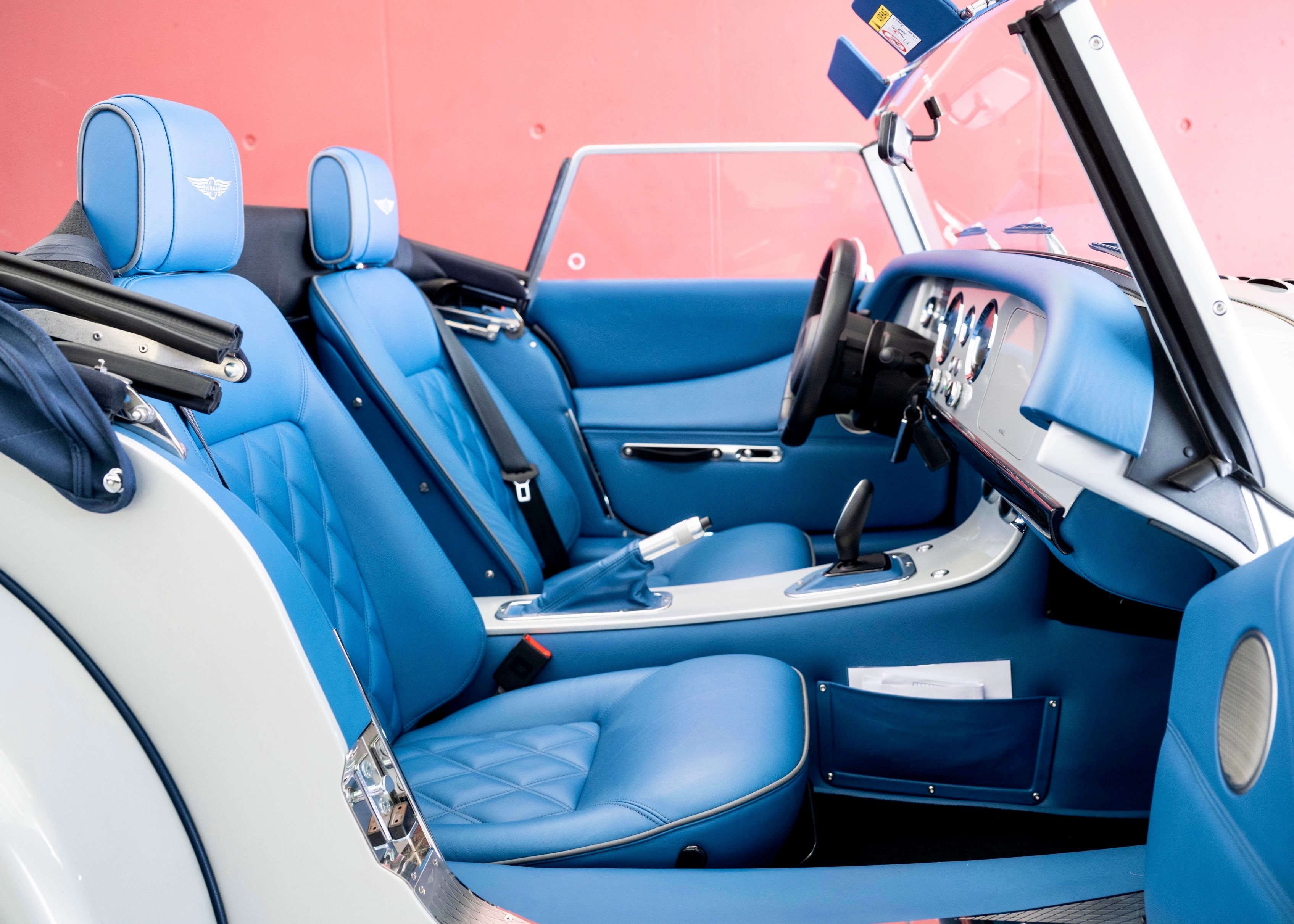 Image MORGAN PLUS-SIX Plus Six 3.0 Bespoke (Swiss Executive Car, as new, low mileage)