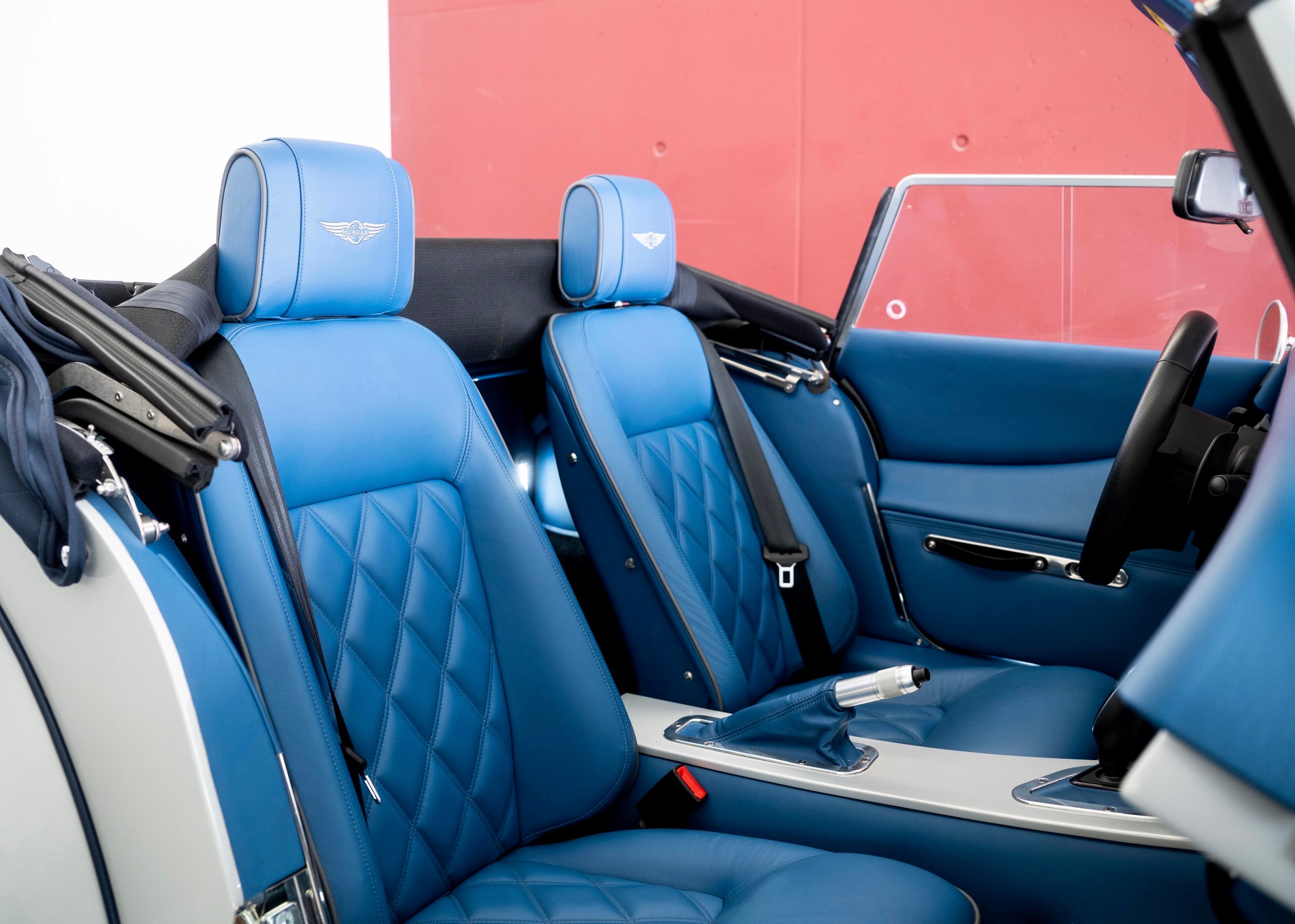 Image MORGAN PLUS-SIX Plus Six 3.0 Bespoke (Swiss Executive Car, as new, low mileage)