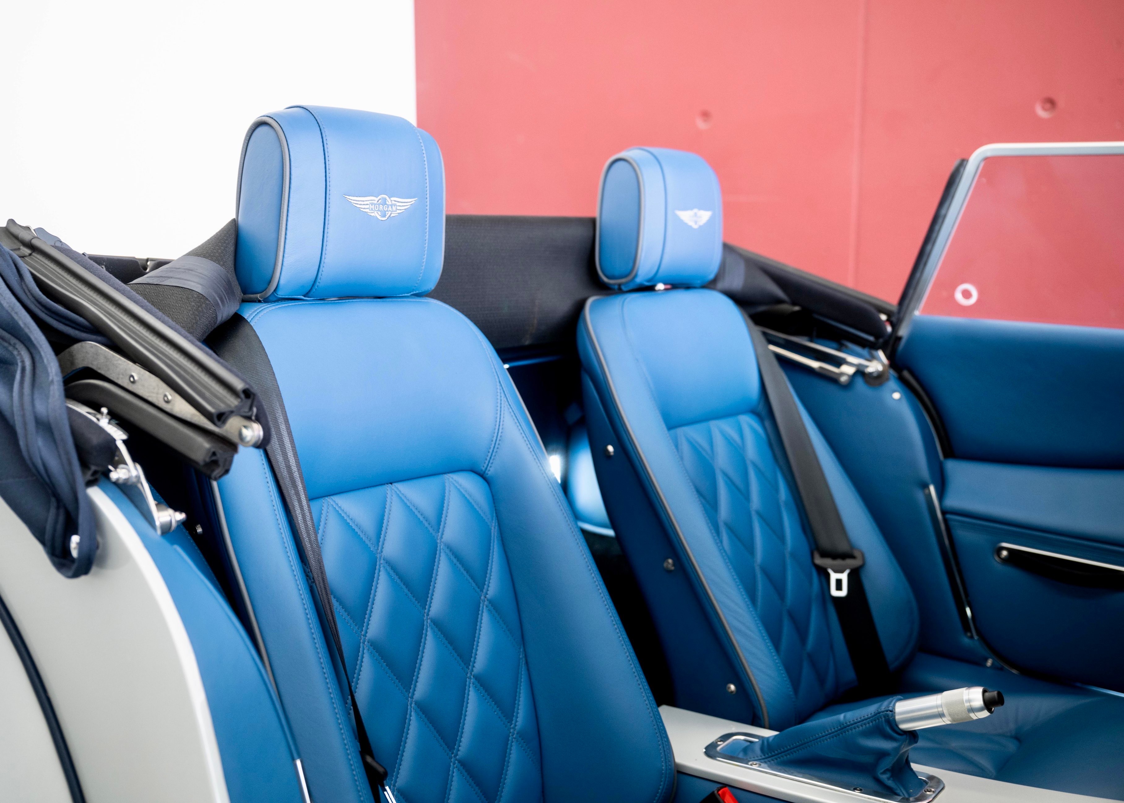 Image MORGAN PLUS-SIX Plus Six 3.0 Bespoke (Swiss Executive Car, as new, low mileage)