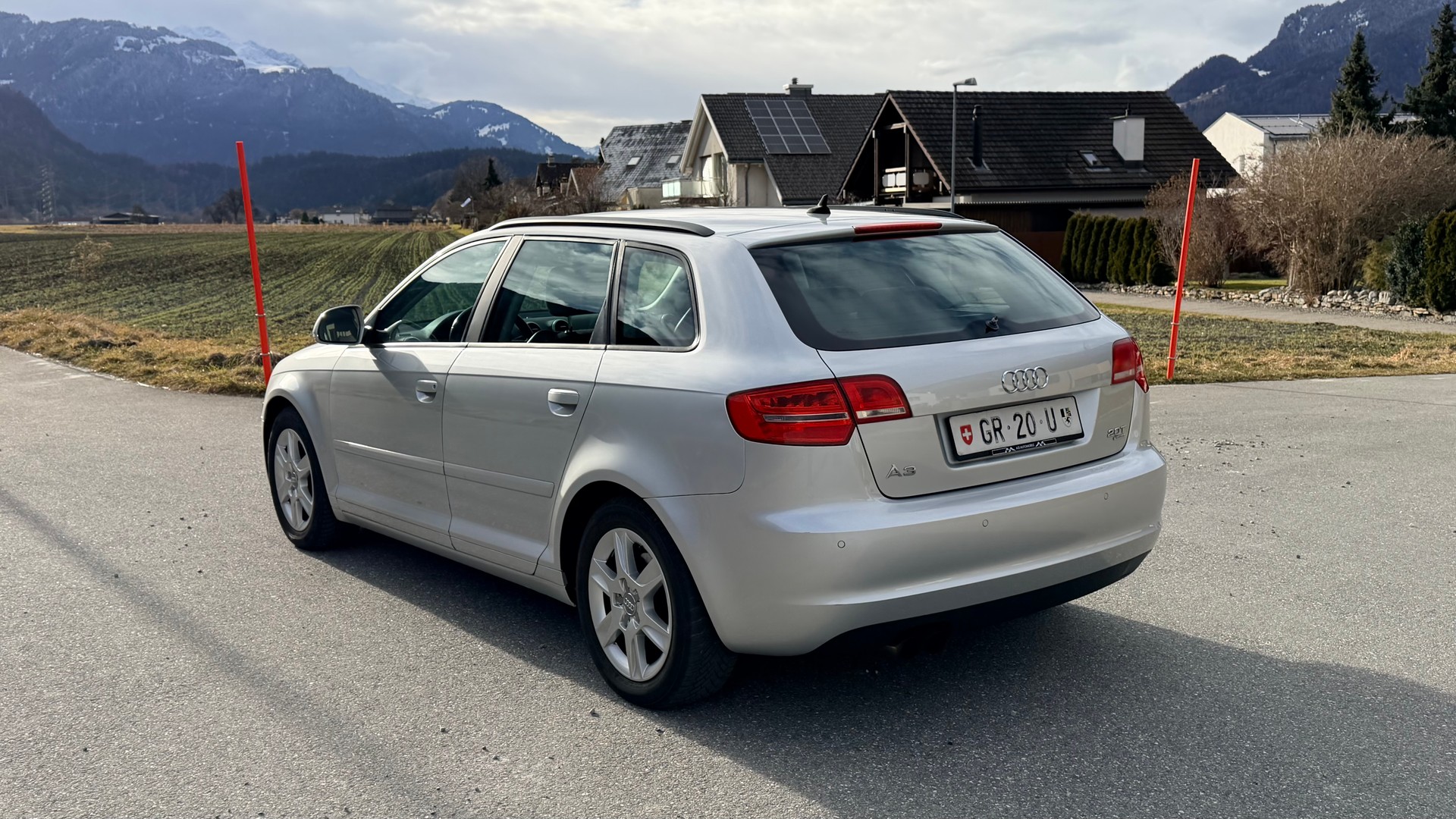 AUDI A3 Sportback 2.0 TFSI Ambiente quattro S-tronic-image-6