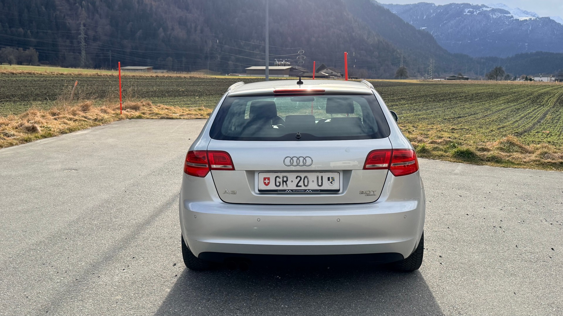 AUDI A3 Sportback 2.0 TFSI Ambiente quattro S-tronic-image-5