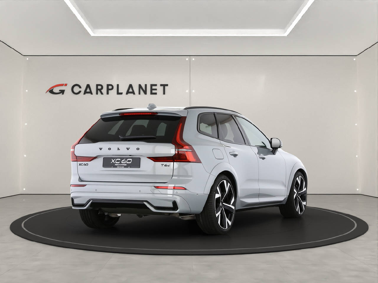 VOLVO XC60 2.0 T6 TE Black Edition eAWD-image-1
