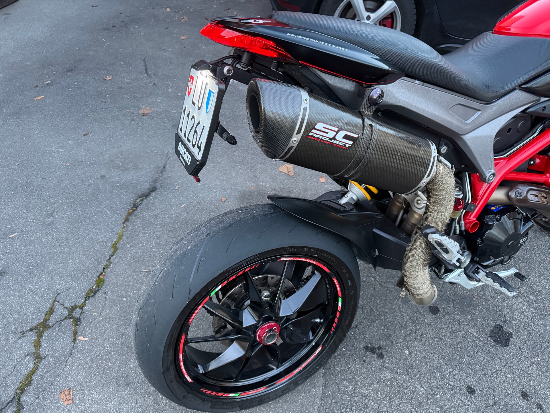 DUCATI Hypermotard 821-image-10