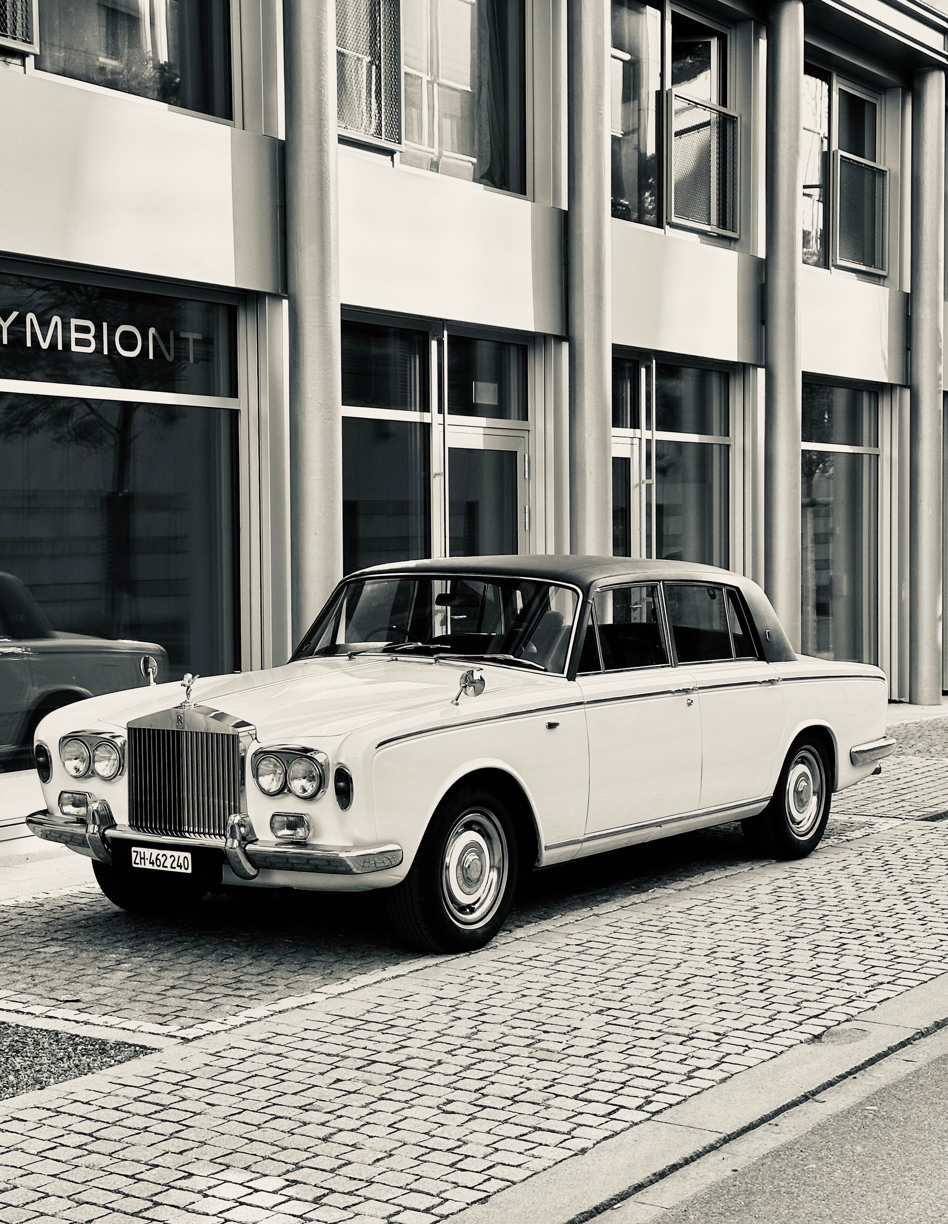 ROLLS-ROYCE Silver Shadow-image-2