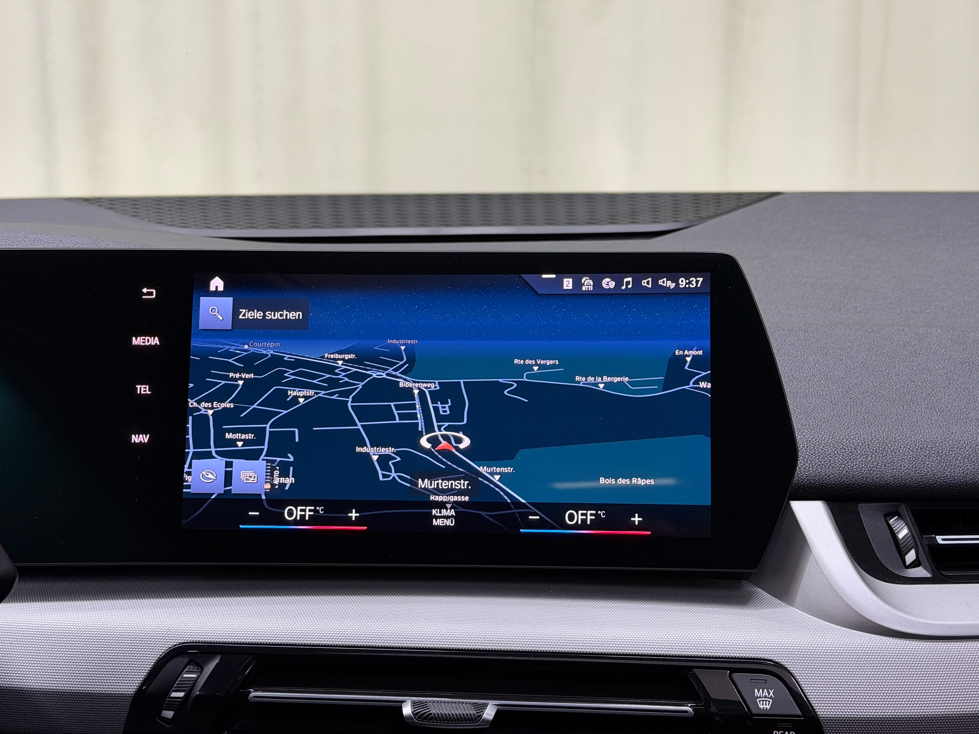 BMW 218d Active Tourer DKG-image-9