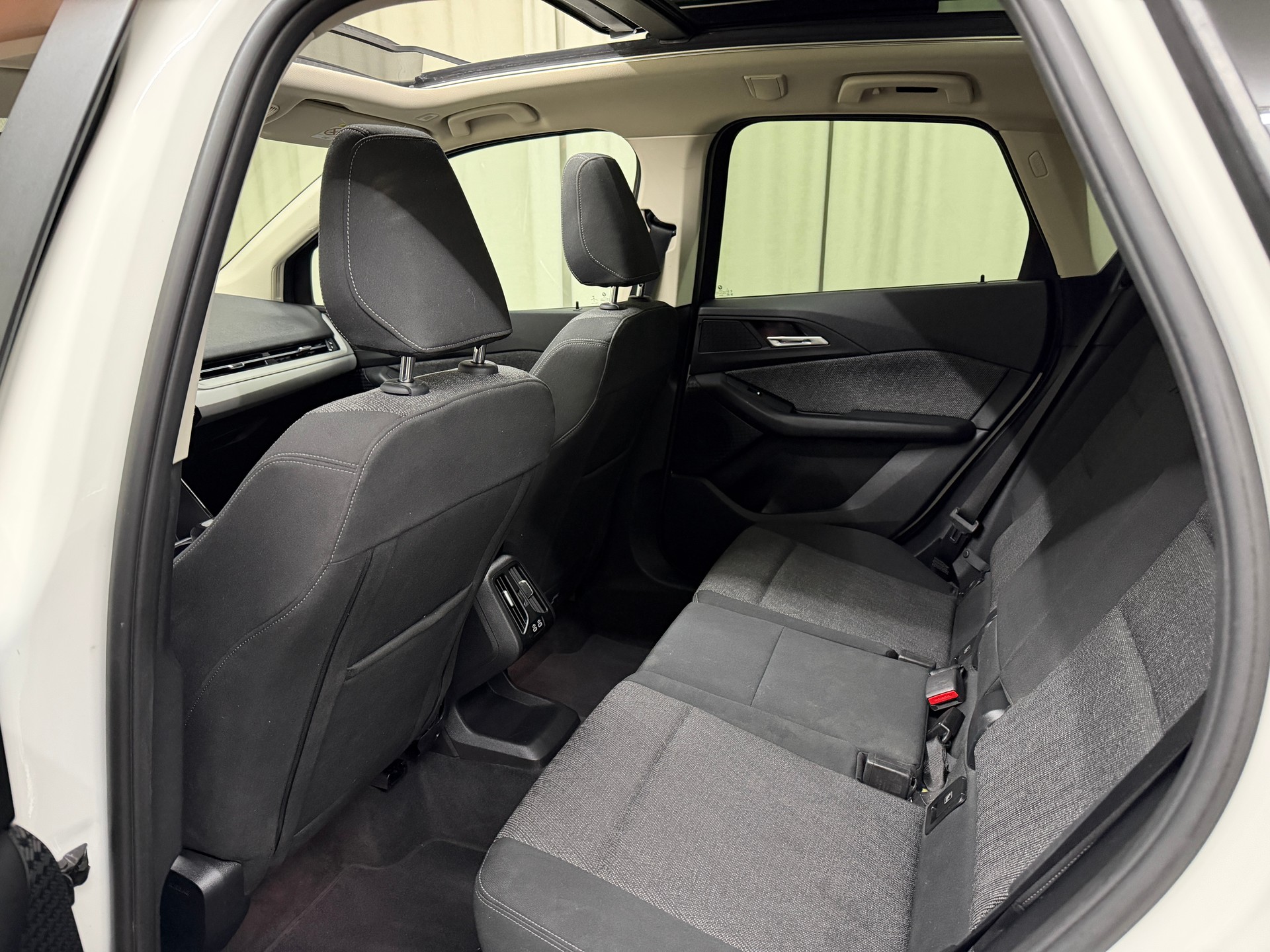 BMW 218d Active Tourer DKG-image-13