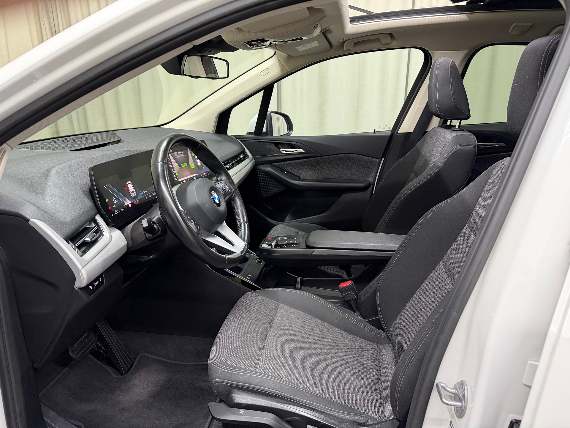 BMW 218d Active Tourer DKG-image-6