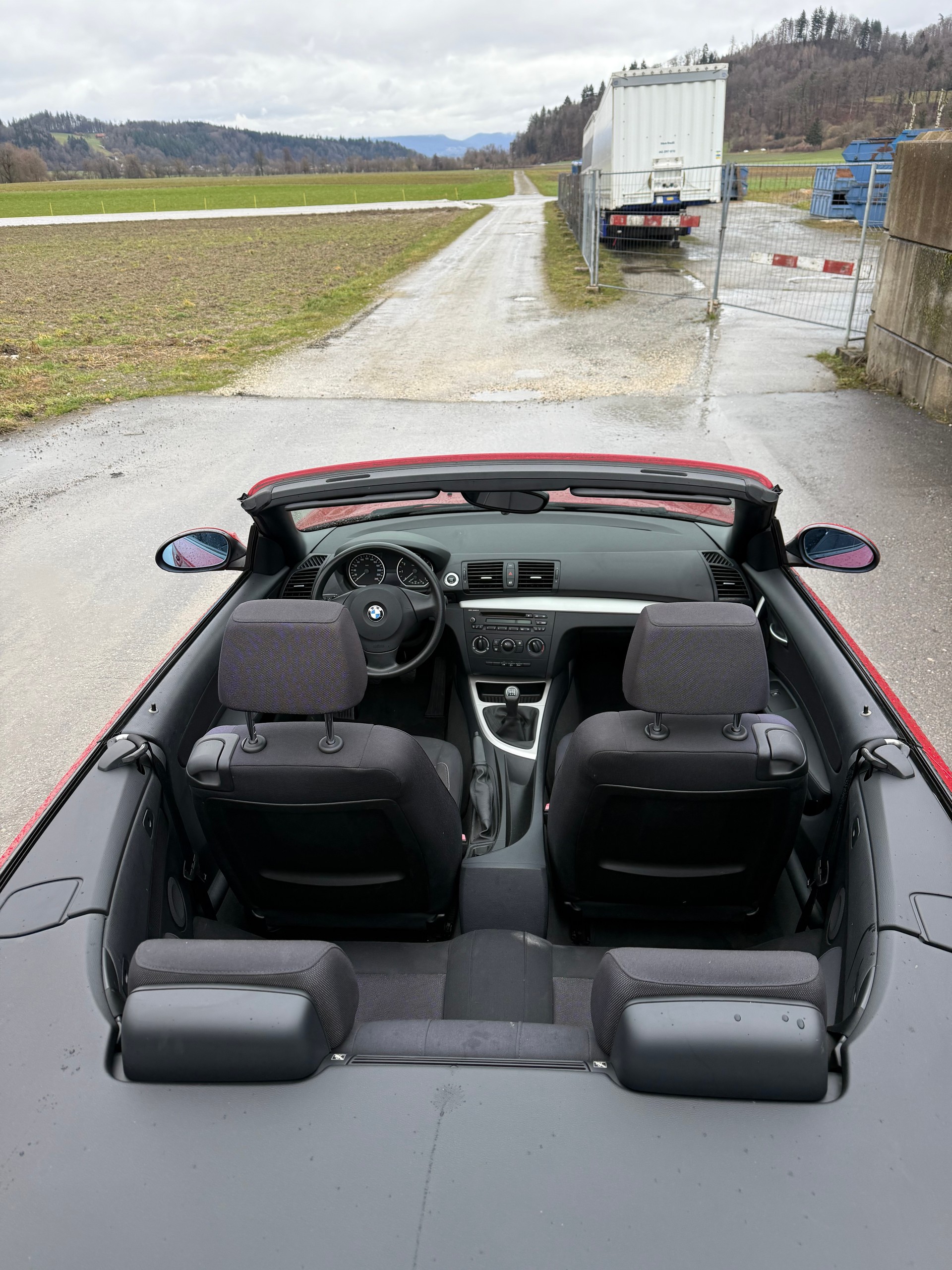 BMW 118i Cabrio-image-7