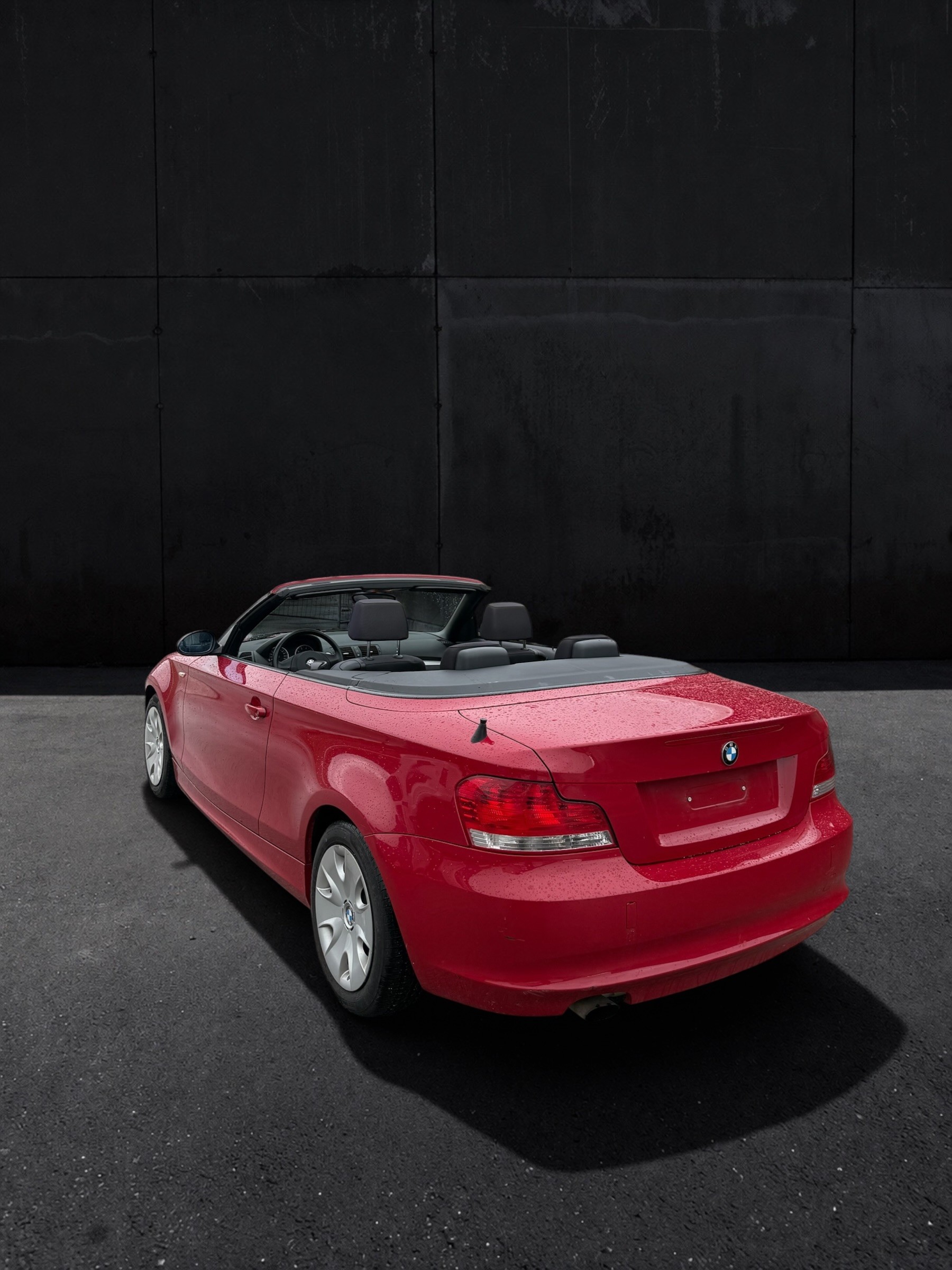 BMW 118i Cabrio-image-5