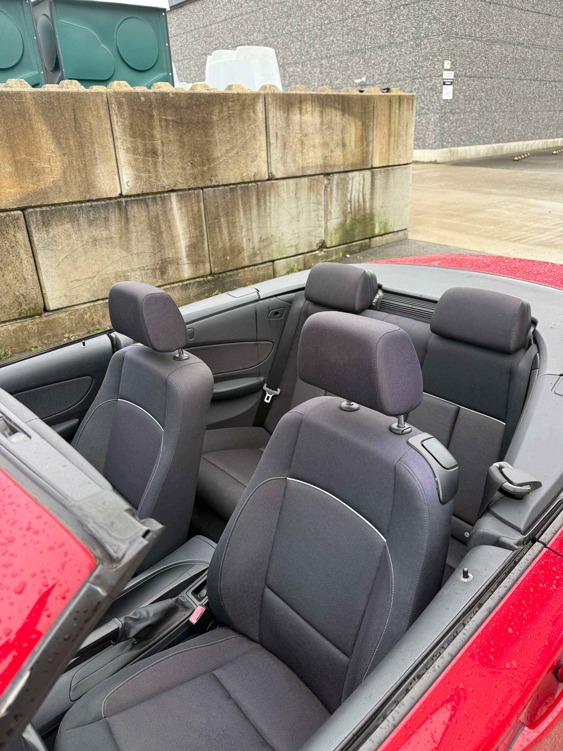 BMW 118i Cabrio-image-8