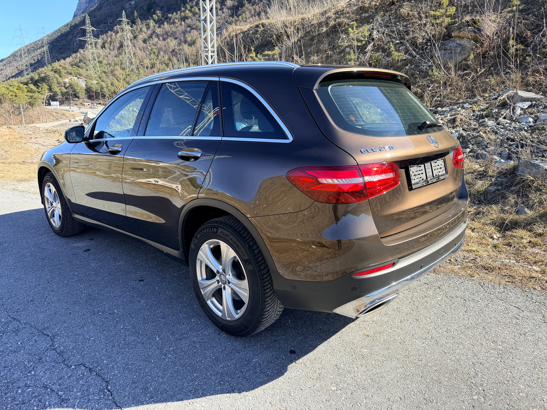 MERCEDES-BENZ GLC 250 Exclusive 4Matic 9G-Tronic-image-5