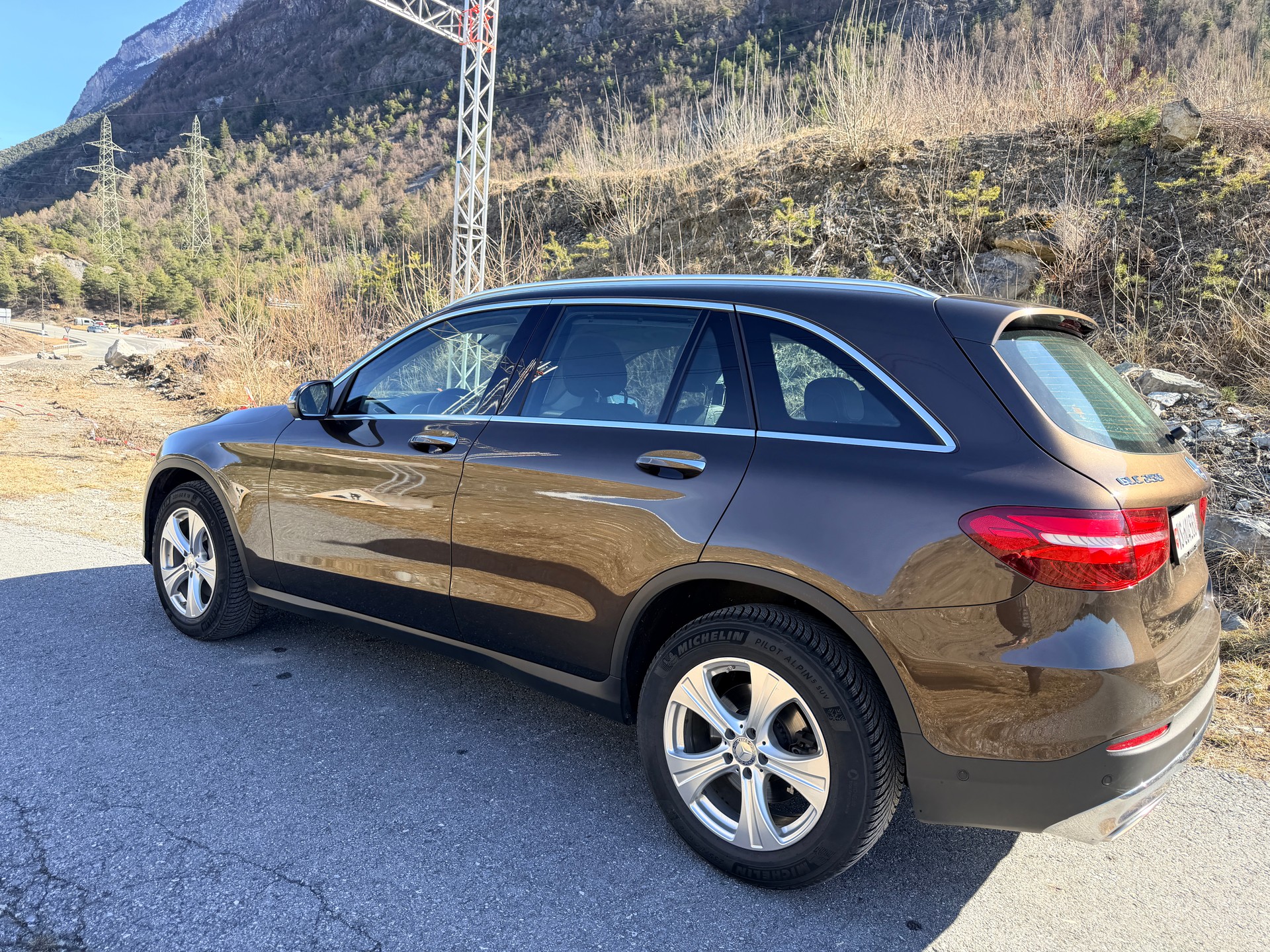 MERCEDES-BENZ GLC 250 Exclusive 4Matic 9G-Tronic-image-3