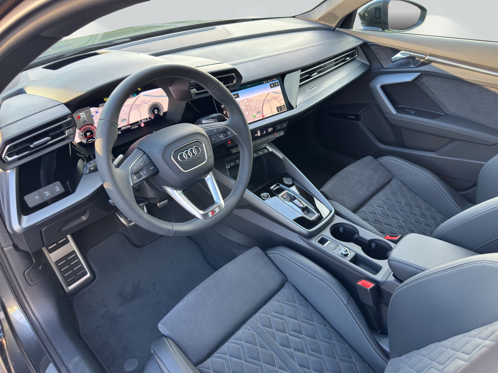 AUDI A3 Sportback TFSI 110 kW S line S tronic-image-4